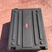 SKB 1SKB19-RSF4U Studio Flyer 4U Rack Case with Wheels 2010s - Black · Barcelona · 179 €