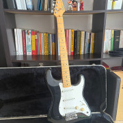Stratocaster Dan Smith 1983 · Zaragoza · 2100 €