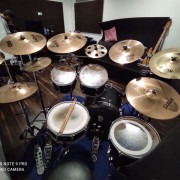 Drumcraft Series 8 Set completo + 9 platos Sabian + accesorios