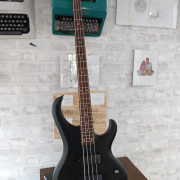 Bajo Ibanez BTB200 · Sevilla · 300 €
