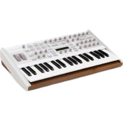Access Virus Ti2 Polar - como NUEVO · Madrid · 1600 €