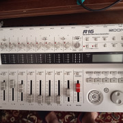Zoom R16 grabadora digital · Madrid · 220 €