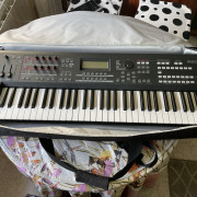Sintetizador Yamaha MOXF 61 teclas · Zamora · 725 €