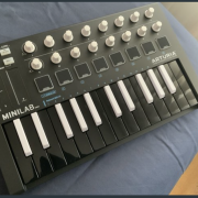 Arturia Minilab Mk II Special Edition · Madrid · 65 €