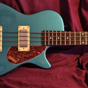 Gretsch Electromatic Junior Jet Bass II FSR Ocean Turquoise · Lugo · 449 €
