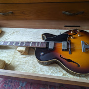 Gibson ES 175 59RI · Asturias