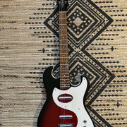 Guitarra Danelectro dano 63
