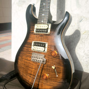 PRS SE Custom 24 Black Gold Burst CAMBIO · Murcia