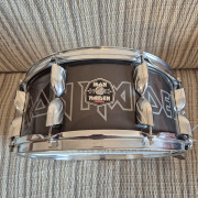 Caja PREMIER Iron Maiden 14"x5,5" Edición Limitada