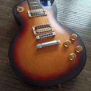 Gibson USA Les Paul LPJ 120th Aniversary 2014 · Sevilla · 750 €