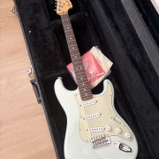 Fender Stratocaster American Special-Impecable · Madrid · 1050 €