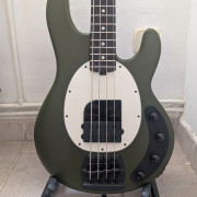Music Man Stingray Tim Commerford · Madrid · 3200 €