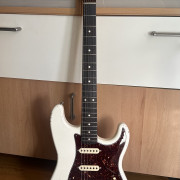 Vegarelics Stratocaster white · Alicante · 1650 €
