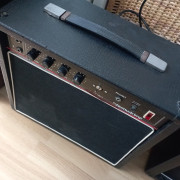 Amplificador Intermusic made in UK de los 70s · Murcia · 100 €