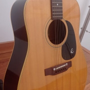 Guitarra acústica Epiphone FT-145 Japón años 70 · Cuenca · 350 €