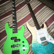 Guitarra donner 550.y bajo jackson escala corta · Barcelona