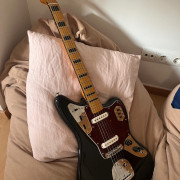 Fender Jaguar Vintera II · Valencia · 1150 €