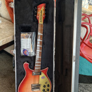 Rickenbacker 660 Fireglo 2026 , Nueva sin estrenar aun · Madrid · 2950 €