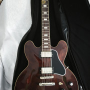 Epiphone es 335 IBG exclusive dark walnut · Sevilla · 700 €