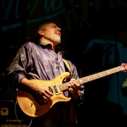 Clases de guitarra. Profesional. 35 años de experiencia