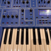 Oberheim OB12 · A Coruña · 890 €