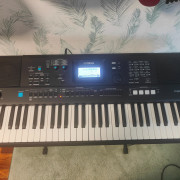 Teclado Yamaha PSR-E473 de 61 teclas · A Coruña · 225 €
