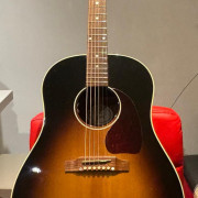 Guitarra acústica Gibson J45 Standard · Barcelona · 2050 €