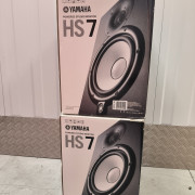Monitores de estudio Yamaha HS7