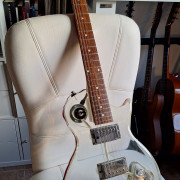 Wesley tipo Les Paul transparente de metacrilato · Málaga · 350 €