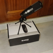 Micrófono de condensador AKG P120 · Huelva · 70 €