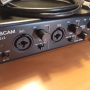 Interfaz de audio TASCAM US-2x2 USB · Murcia · 48 €