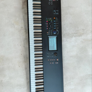 MODX8 de 88 teclas · Madrid · 950 €