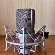 Neumann TLM 103 + Araña Original EA 4 (NUEVO) · Barcelona · 950 €