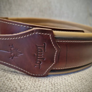 Correa Guitarra Taylor Ascension Cordovan 3" · Barcelona · 98 €