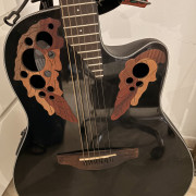 Guitarra Ovation CE44 5 · Málaga · 475 €