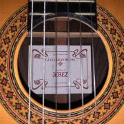 Guitarra española. Marca BROSS. Modelo Jerez. Hecha a mano · Valencia · 500 €