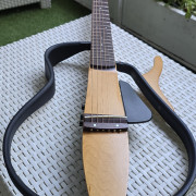 Yamaha SLG 100S Silent · Madrid · 375 €