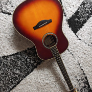 Yamaha LL-TA transacoustic · Pontevedra · 700 €