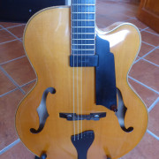 Guitarra jazz luthier frances Dominique Bouges · Alicante · 2900 €