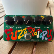 Cambio Fuzz factory Z.Vex pintado a mano L’M ‘09 · Valencia · 280 €