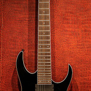 Cambio o Vendo Ibanez Prestige 7 cuerdas RG2627ZE-BK · Málaga