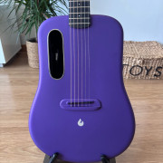 Guitarra Lava Me 4 púrpura 36’ · Madrid · 700 €