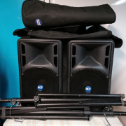 Altavoces activos RCF Art Series 325A + tripodes + fundas · Madrid · 1090 €