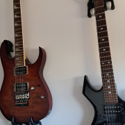 Guitarrista de 47 busca músicos para tocar y crear en Madrid Norte · Madrid