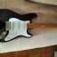 Squired Stratocaster Vive classic v70 blanca y negra