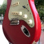 O cambio Stratocaster Fiesta Red, japonesa Serie E