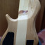 2500€ negociables por este excelente bajo hecho a mano por el luthier Jose Merlos.