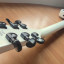 Guitarra tipo Les Paul Custom con pastillas Seymour Duncan y Bigsby B700