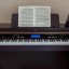 Se vende Piano electrónico Roland KR103