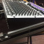 Mesa Mezclas Behringer MX 2642A con Case